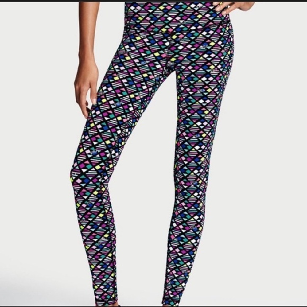 Victoria Sport Knockout Geometric Colorful Legging